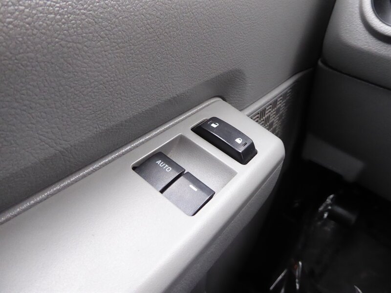 2012 FORD E-350 - Image 15
