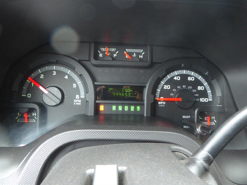 2012 FORD E-350 - Image 12