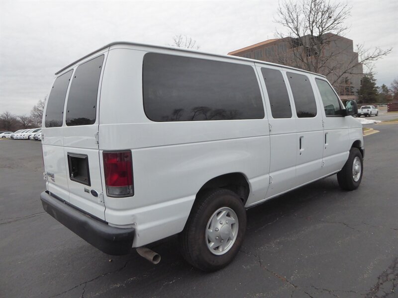 2012 FORD E-350 - Image 7