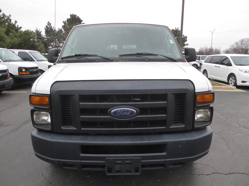 2012 FORD E-350 - Image 2