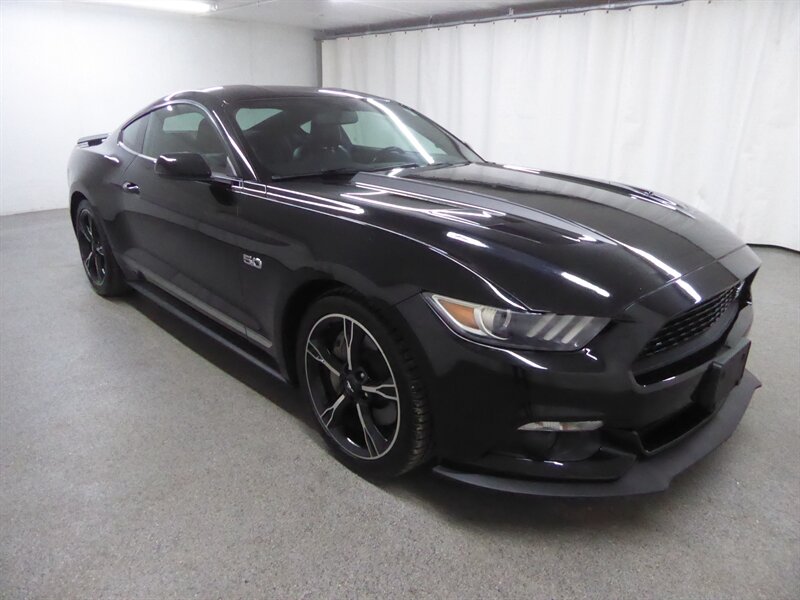 2016 Ford Mustang GT Coupe Premium's photo