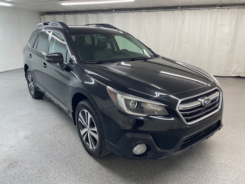 2019 Subaru Outback 2.5i Limited - Photo 1 - Downers Grove, IL 60515