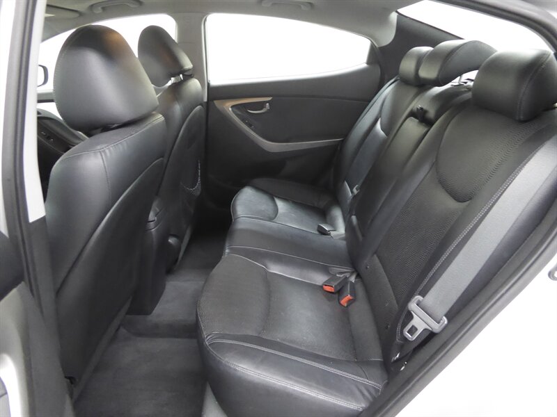 2013 HYUNDAI ELANTRA - Image 28