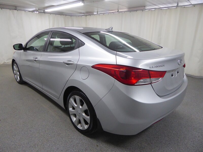 2013 HYUNDAI ELANTRA - Image 5