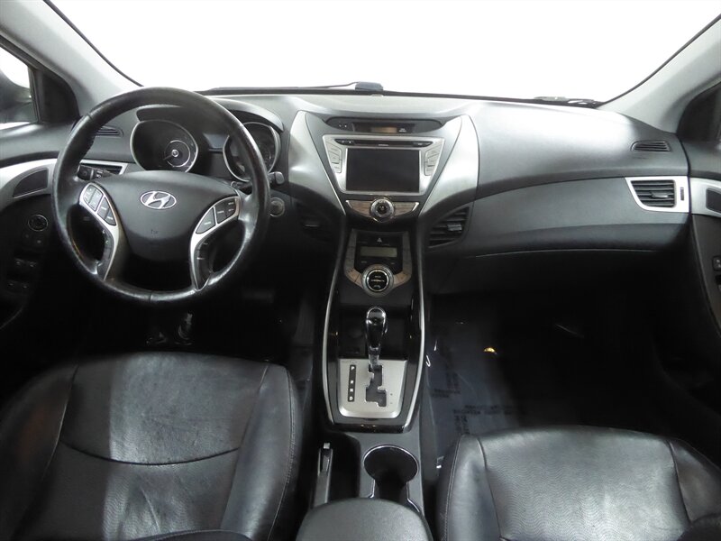 2013 HYUNDAI ELANTRA - Image 9