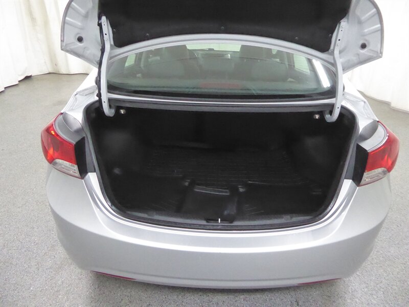 2013 HYUNDAI ELANTRA - Image 33