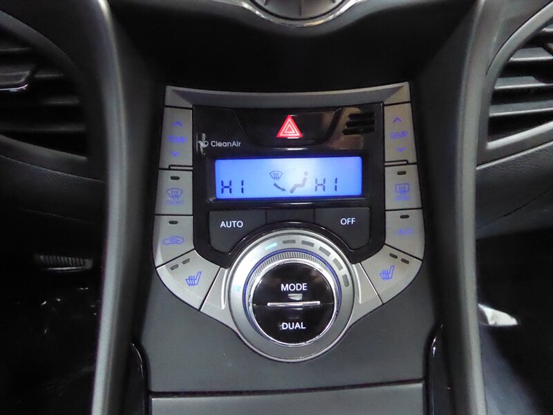2013 HYUNDAI ELANTRA - Image 17