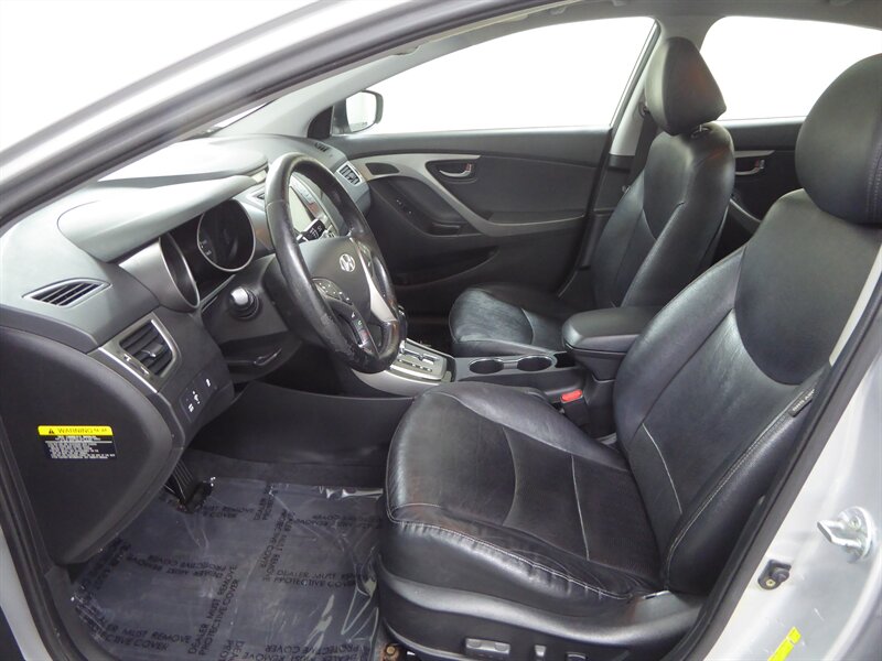 2013 HYUNDAI ELANTRA - Image 21
