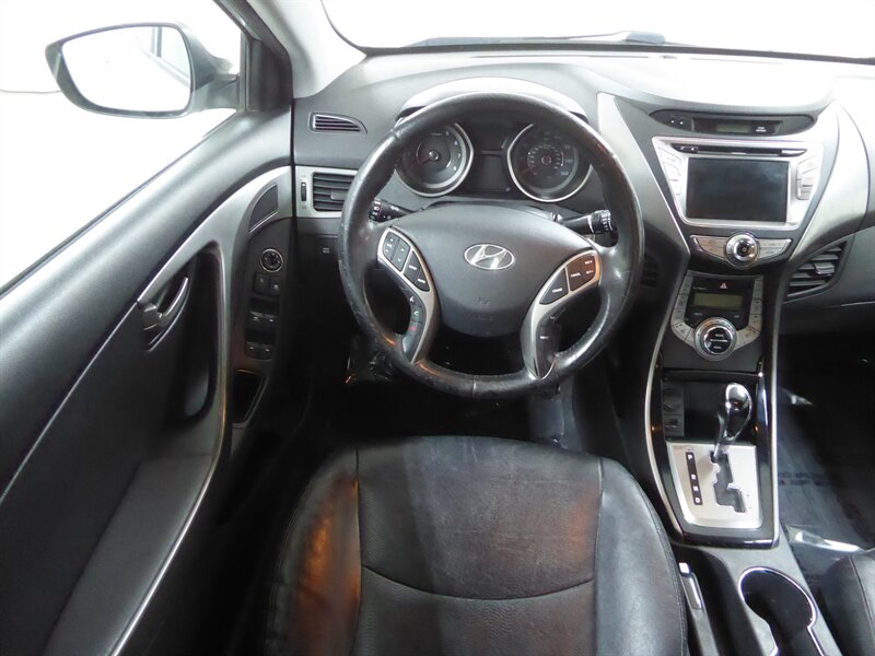 2013 HYUNDAI ELANTRA - Image 10