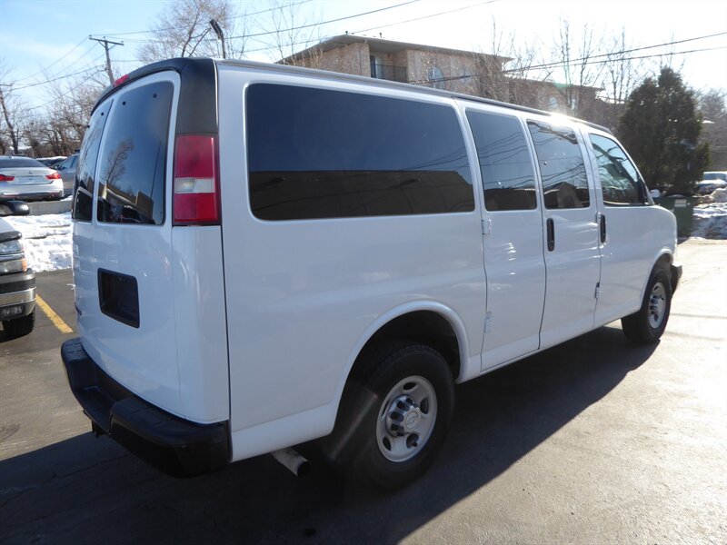 2017 CHEVROLET EXPRESS - Image 7