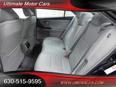 2016 Toyota Camry Hybrid XLE   - Photo 30 - Downers Grove, IL 60515