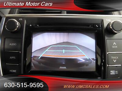 2016 Toyota Camry Hybrid XLE   - Photo 16 - Downers Grove, IL 60515