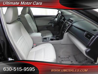 2016 Toyota Camry Hybrid XLE   - Photo 27 - Downers Grove, IL 60515