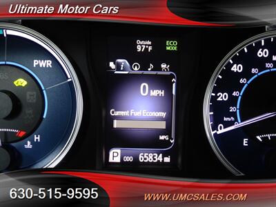 2016 Toyota Camry Hybrid XLE   - Photo 13 - Downers Grove, IL 60515