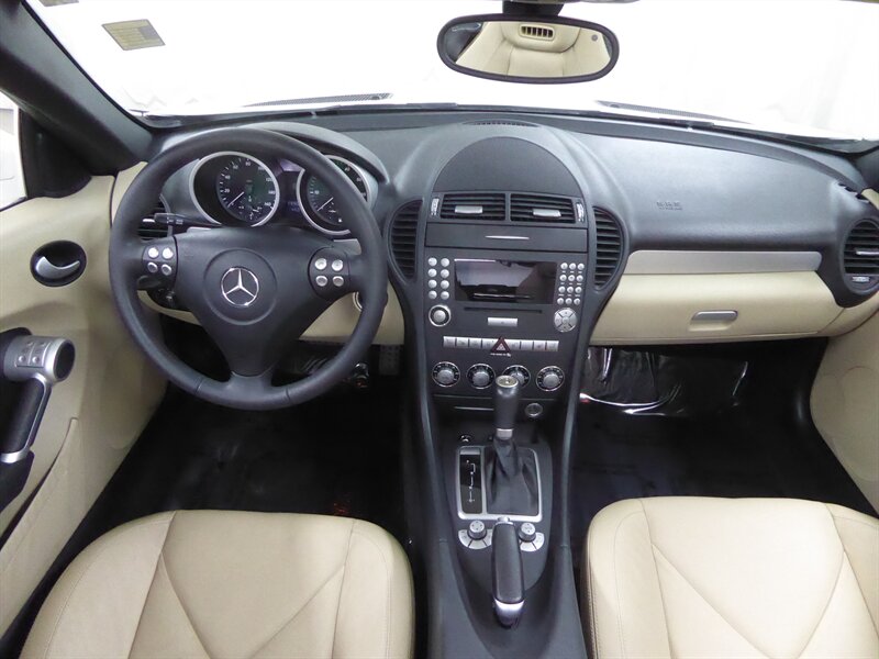 2007 MERCEDES-BENZ SLK-CLASS - Image 17