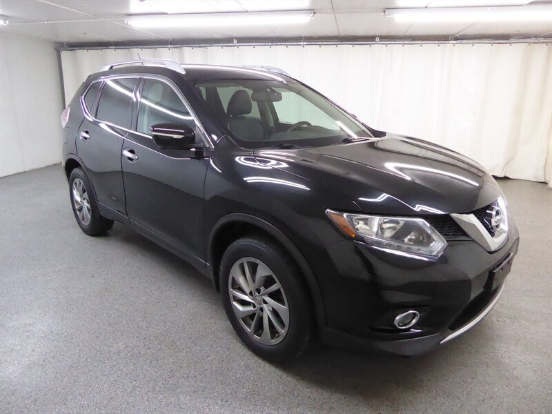 2015 Nissan Rogue SL - Photo 1 - Downers Grove, IL 60515