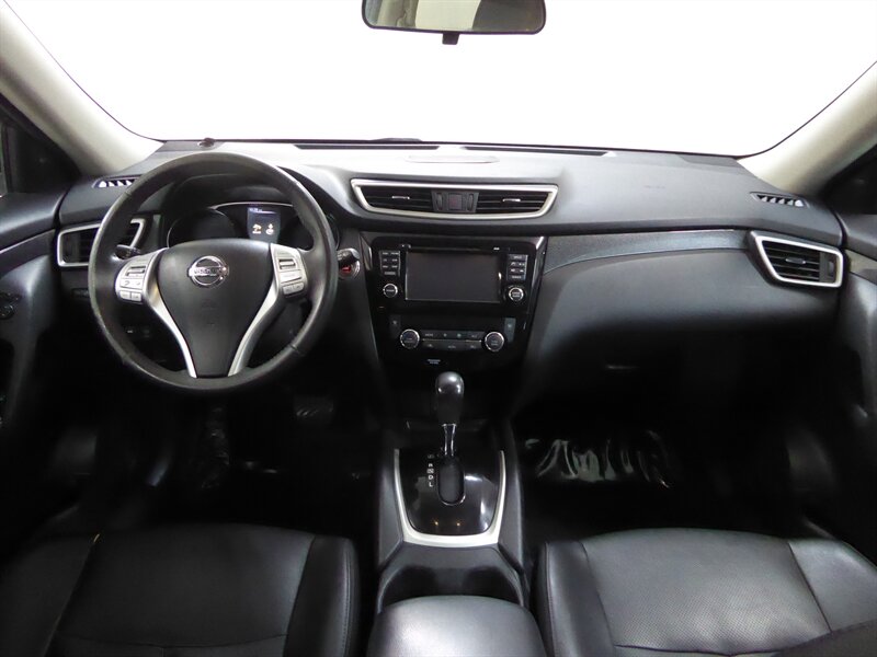 2016 Nissan Rogue SL photo 8