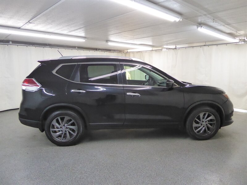 2016 Nissan Rogue SL photo 7