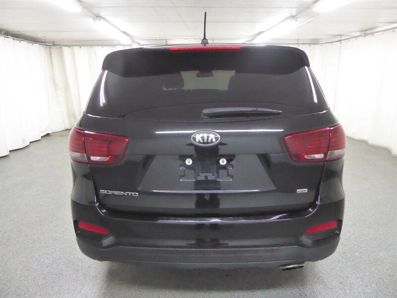 2019 KIA SORENTO - Image 6