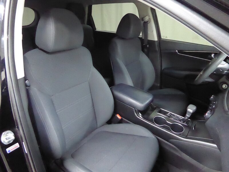 2019 KIA SORENTO - Image 22