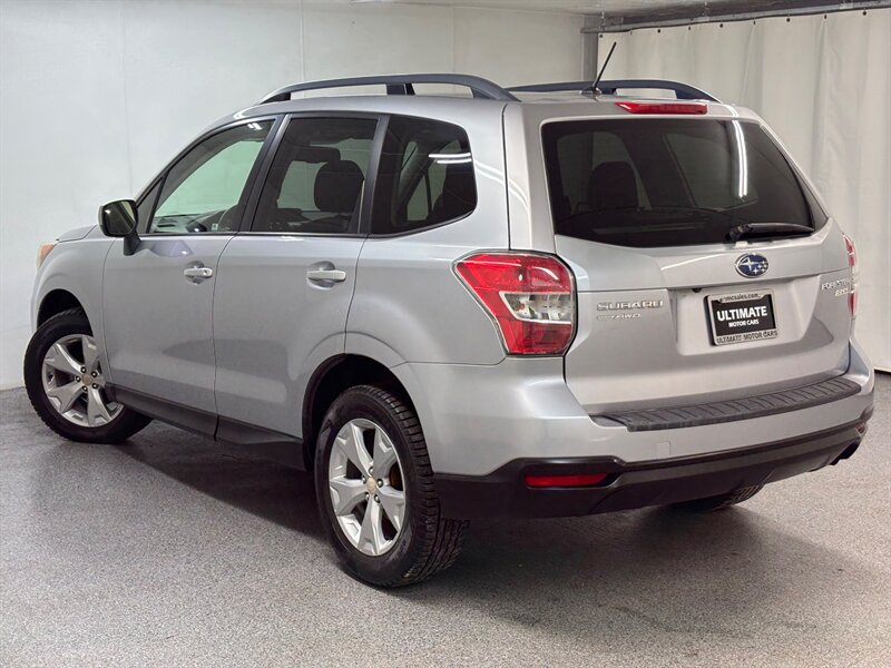 2015 Subaru Forester 2.5i Premium   - Photo 4 - Downers Grove, IL 60515