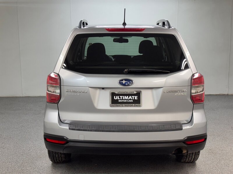 2015 Subaru Forester 2.5i Premium   - Photo 5 - Downers Grove, IL 60515