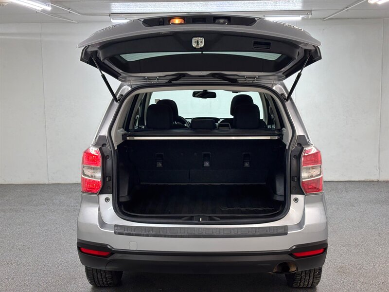 2015 Subaru Forester 2.5i Premium   - Photo 7 - Downers Grove, IL 60515