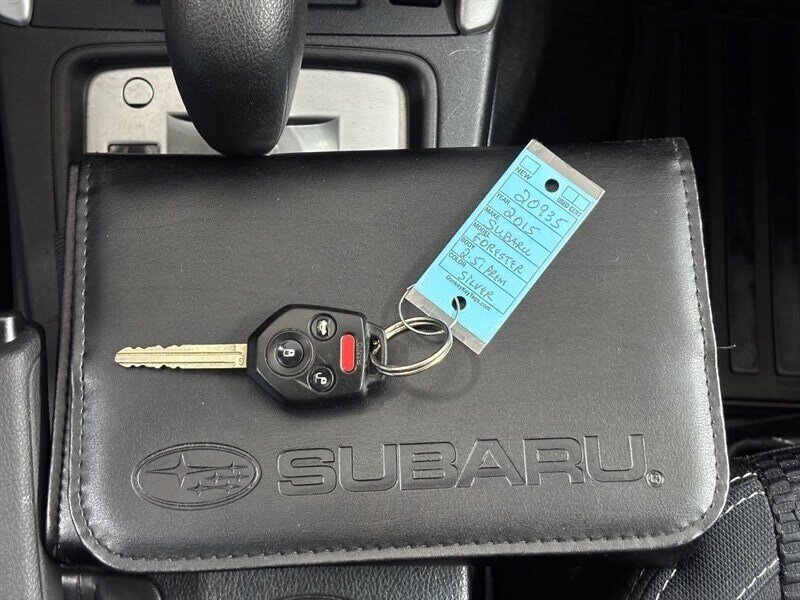 2015 Subaru Forester 2.5i Premium   - Photo 21 - Downers Grove, IL 60515