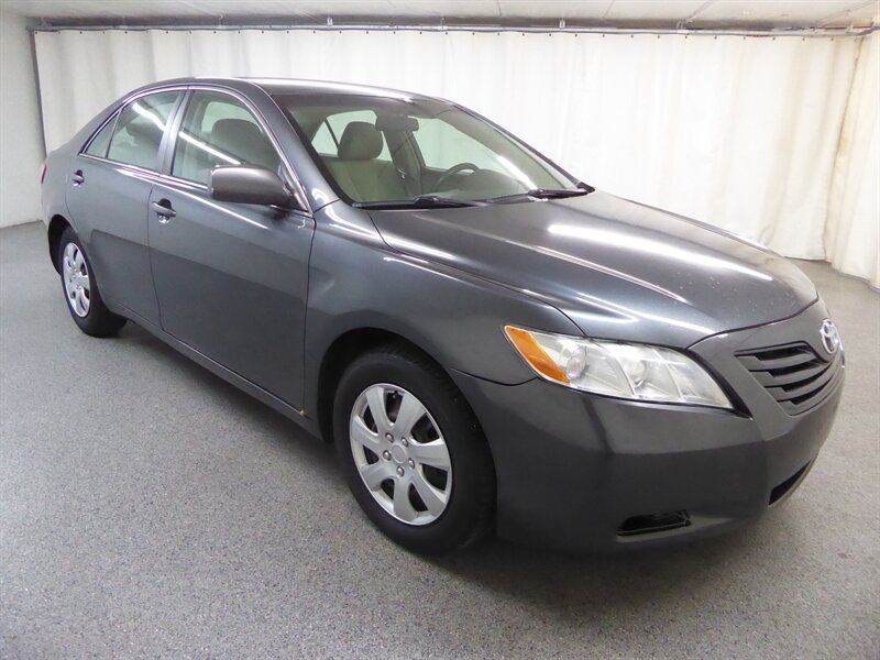 2007 Toyota Camry LE - Photo 1 - Downers Grove, IL 60515