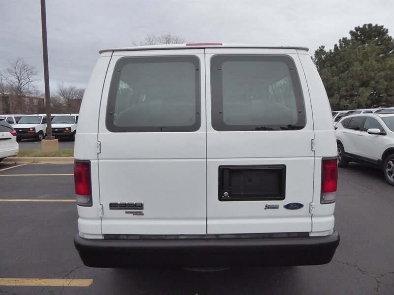 2012 FORD E-350 - Image 6