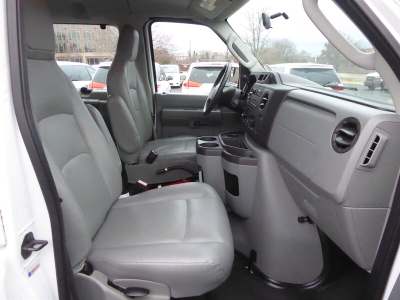 2012 FORD E-350 - Image 21