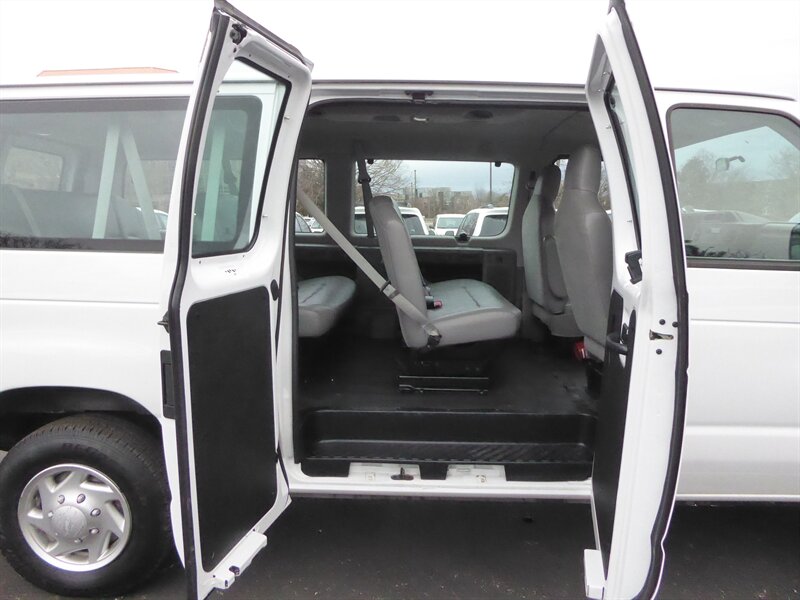 2012 FORD E-350 - Image 23