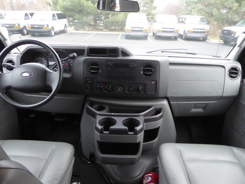 2012 FORD E-350 - Image 9