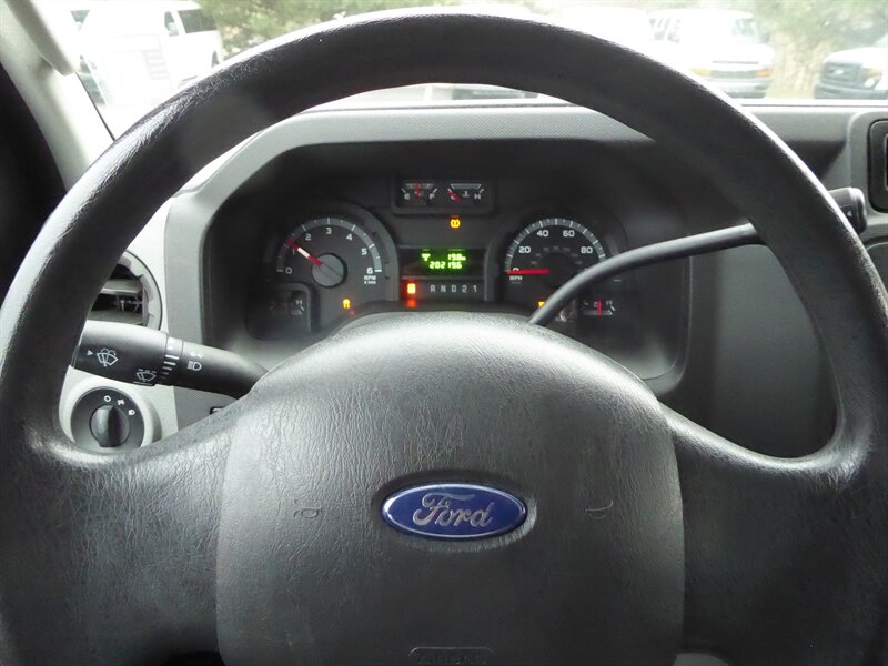 2012 FORD E-350 - Image 11