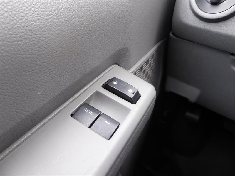 2012 FORD E-350 - Image 14