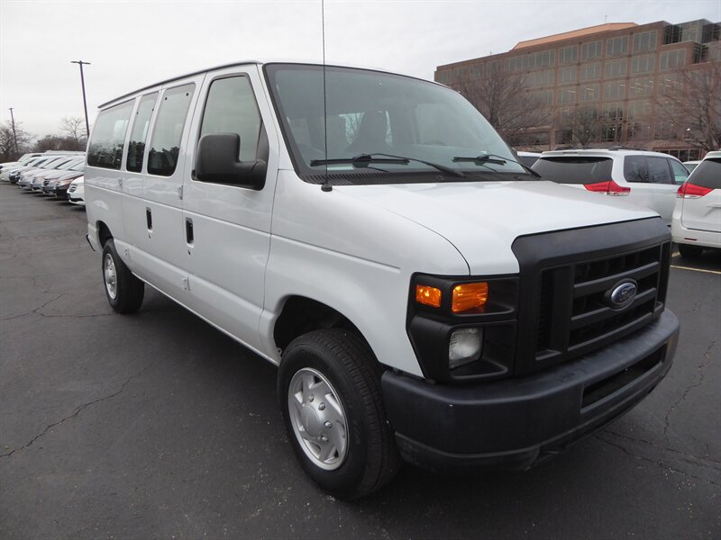 2012 Ford E-Series Econoline Wagon XL's photo
