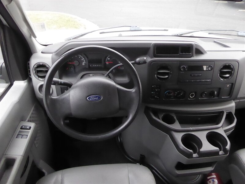 2012 FORD E-350 - Image 10