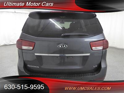 2016 Kia Sedona LX   - Photo 6 - Downers Grove, IL 60515