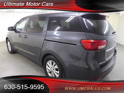 2016 Kia Sedona LX   - Photo 5 - Downers Grove, IL 60515