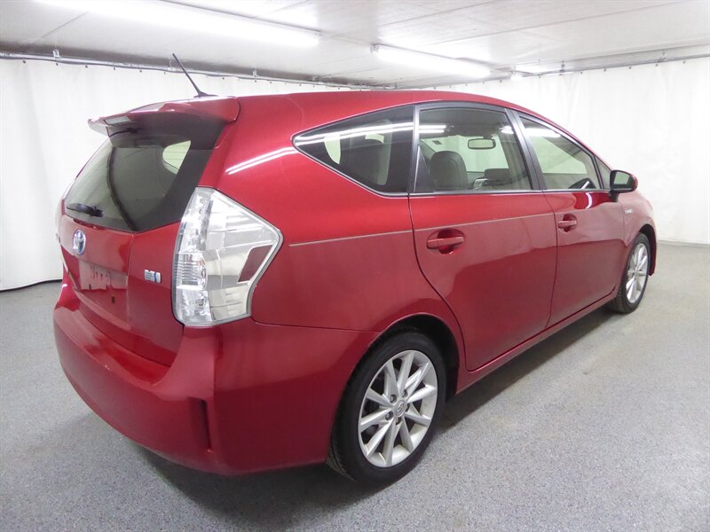 2013 TOYOTA PRIUS V - Image 7