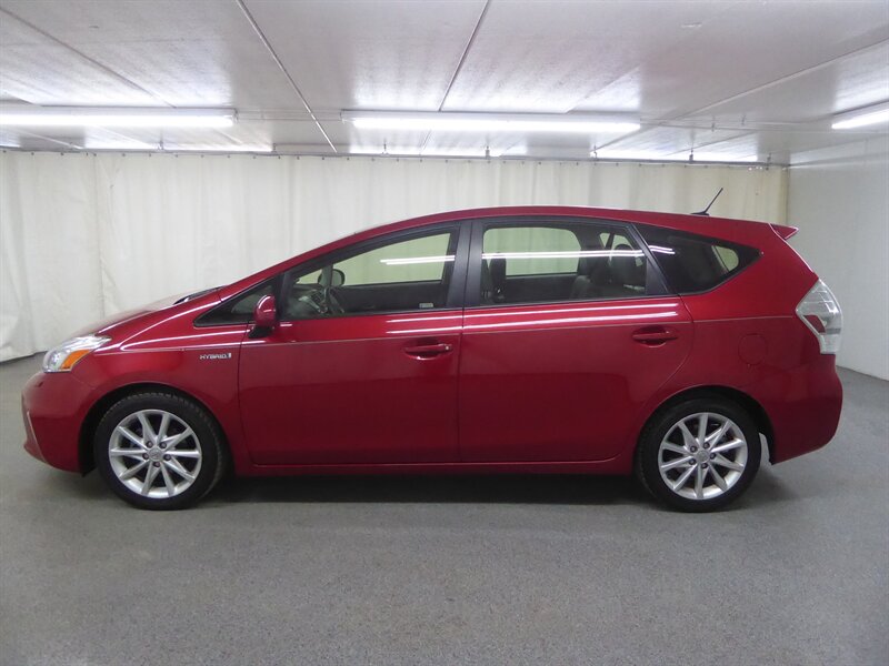 2013 TOYOTA PRIUS V - Image 4