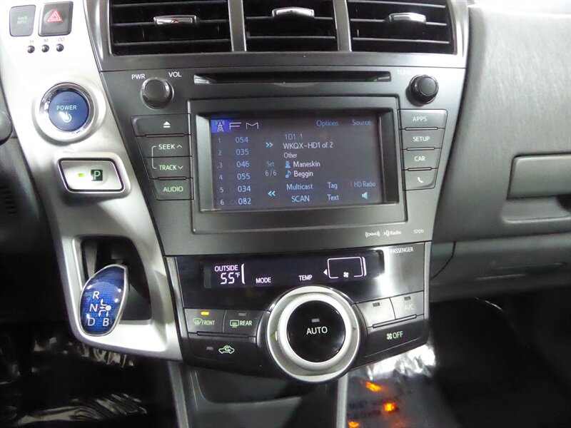 2013 TOYOTA PRIUS V - Image 14