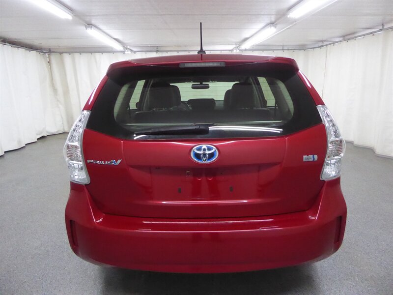 2013 TOYOTA PRIUS V - Image 6