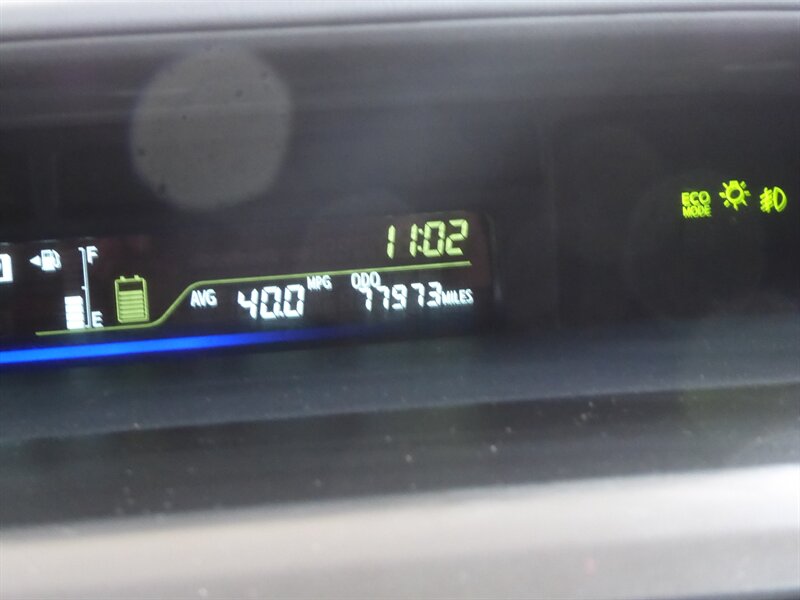 2013 TOYOTA PRIUS V - Image 13