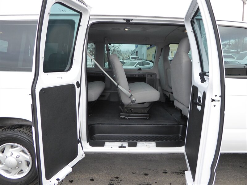 2013 FORD E-350 - Image 22