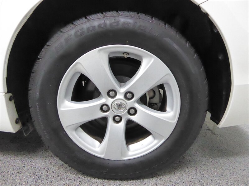 2014 TOYOTA SIENNA - Image 29