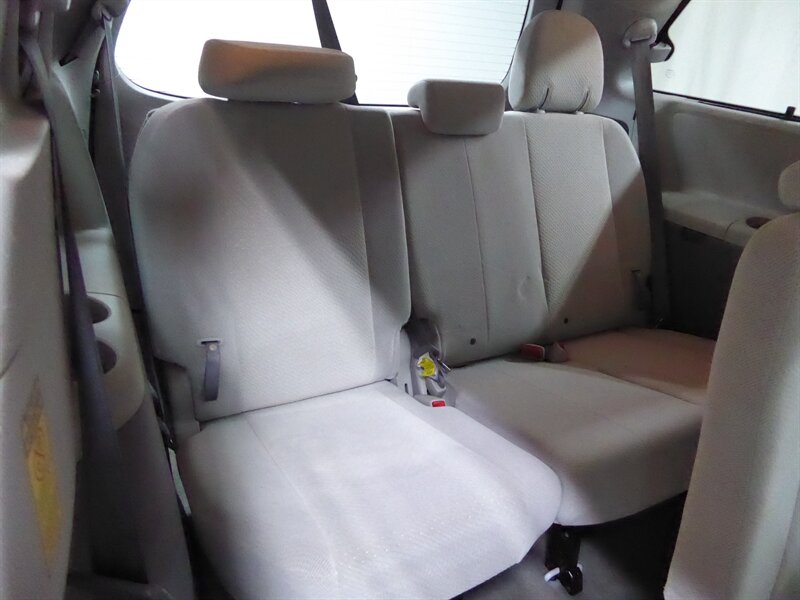 2014 TOYOTA SIENNA - Image 27