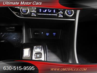 2021 Hyundai SONATA Hybrid Limited   - Photo 16 - Downers Grove, IL 60515