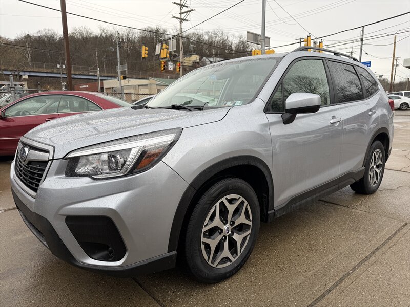 2020 Subaru Forester Premium   - Photo 1 - Pittsburgh, PA 15226