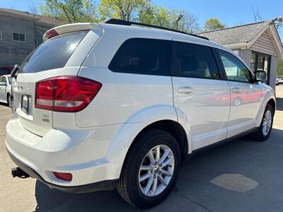 2017 Dodge Journey SXT   - Photo 4 - Pittsburgh, PA 15226